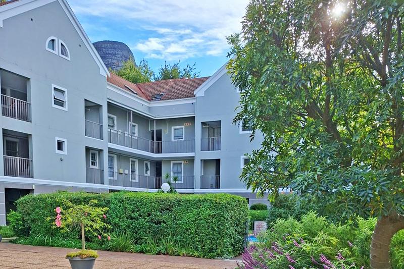 2 Bedroom Property for Sale in Gardens Western Cape